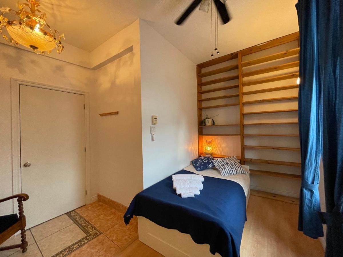 Chambres El Mediterraneo Rooms Монреаль Экстерьер фото