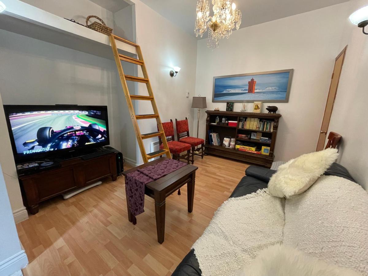 Chambres El Mediterraneo Rooms Монреаль Экстерьер фото