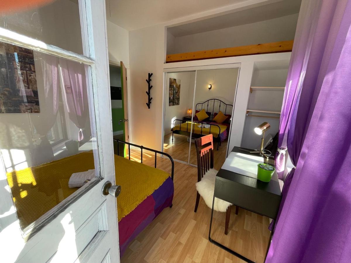 Chambres El Mediterraneo Rooms Монреаль Экстерьер фото